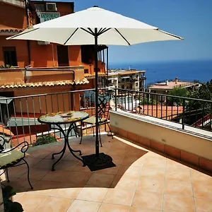 apartment-marifra-garden.taorminaitalyhotels.com/